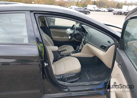 2020 Hyundai Elantra Value Edition z USA, uszkodzony, nr VIN 5NPD84LF4LH609696